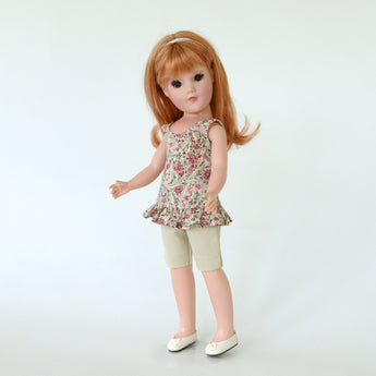 Sportswear - Ruffle top and Classic Shorts for Spring