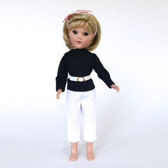 Navy Tee, White Capri Pants, White Leather Belt